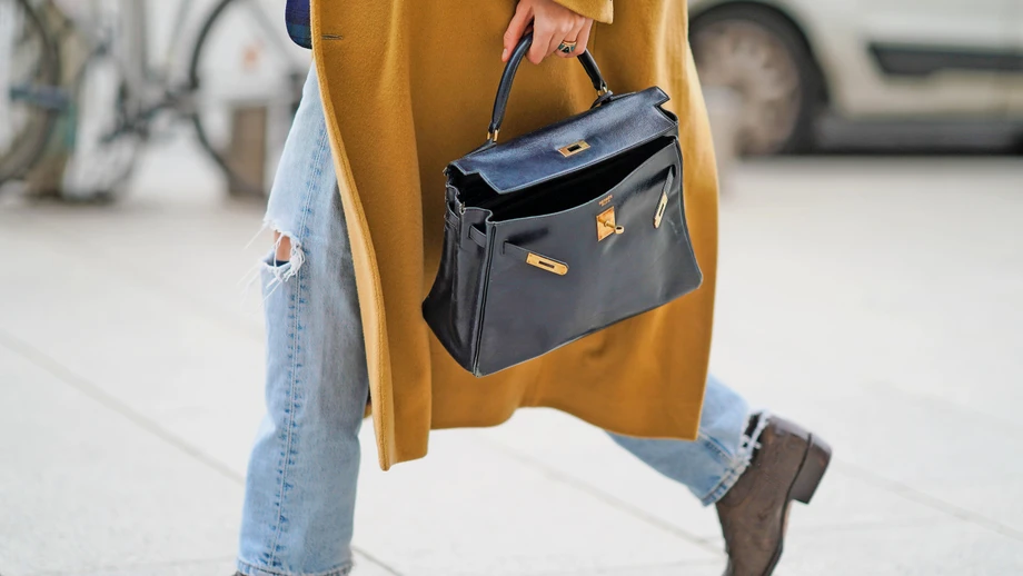 Acht Millionen Euro für eine alte Tasche