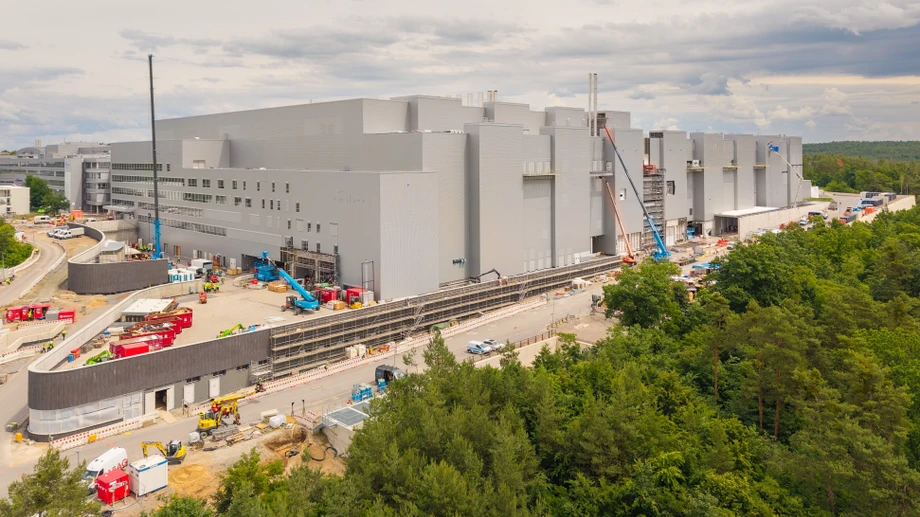 Eine Fabrik wie eine Festung
