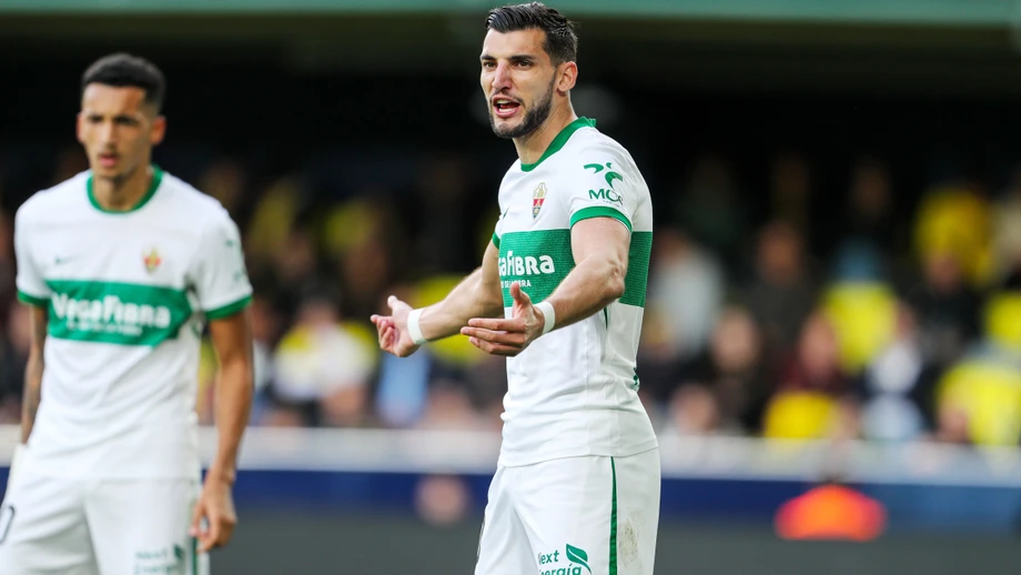 Fußballprofi wegen Vergewaltigung zu langer Haftstrafe verurteilt