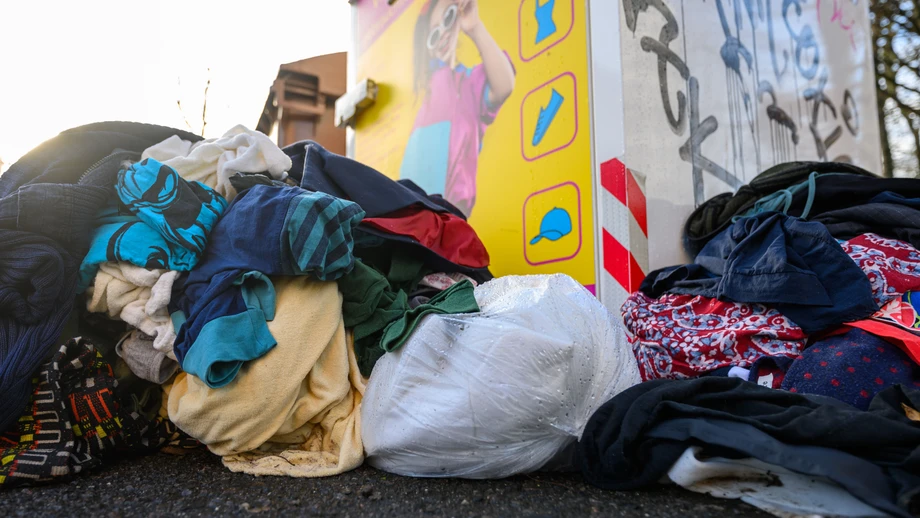 Hersteller sollen Kosten für Altkleidersammlung tragen