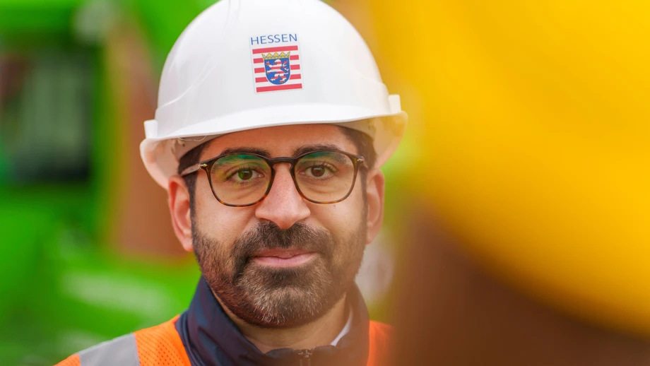Vertrauen in Mansoori beschädigt