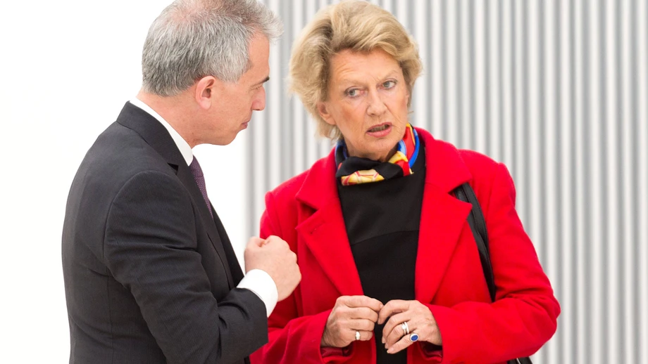 Nobel in Frankfurt, wankelmütig in Wiesbaden