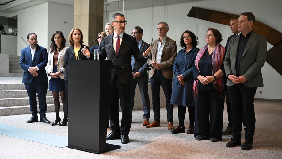 Ein Kabinett mit vielen bekannten Gesichtern