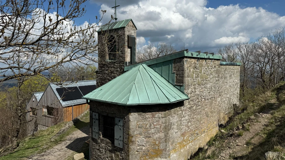 Neue Milseburghütte stärkt Wegenetz in der Rhön