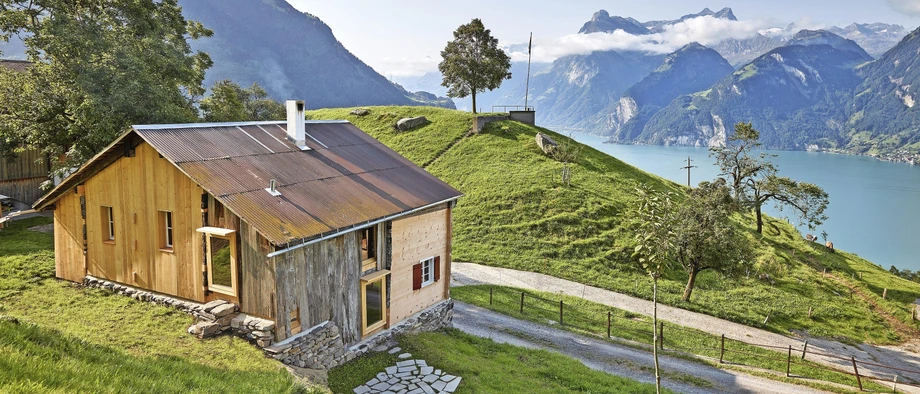 Das 1341 errichtete Haus Tannen über dem Vierwaldstättersee gehört zu den ältesten Holzhäusern Europas.