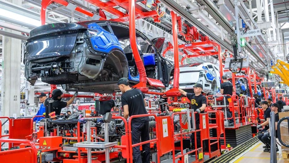 Tesla fährt die Produktion hoch