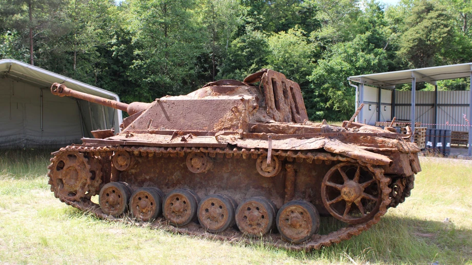 Bauarbeiter finden Wehrmachtspanzer im Sand