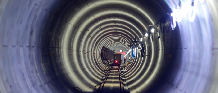 Keine Probleme unter der Elbe: Blick in den Tunnel der Südlink-Elbquerung.