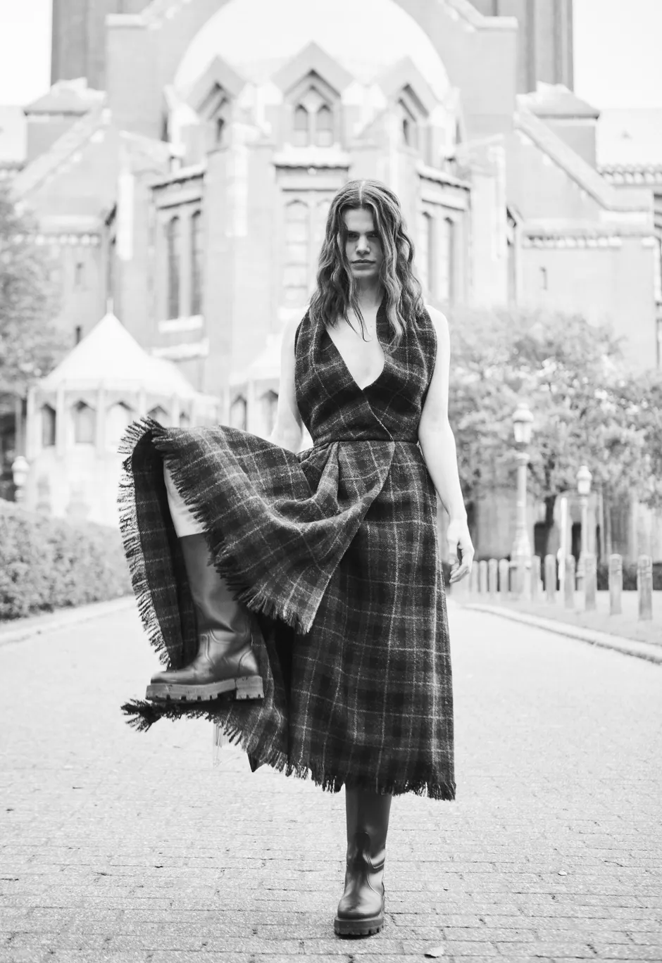 Kleid und Schuhe von Dior