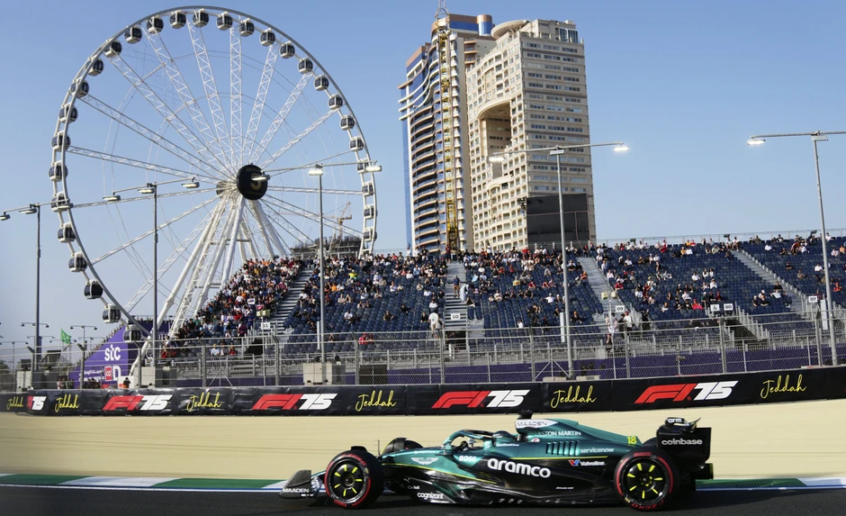 Der kanadische Aston-Martin-Fahrer, Lance Stroll, während des Trainings in Dschidda.