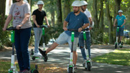In Eschborn übten Nutzer den Umgang mit E-Scootern. 