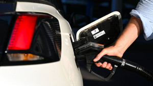 Armee bringt den Treibstoff