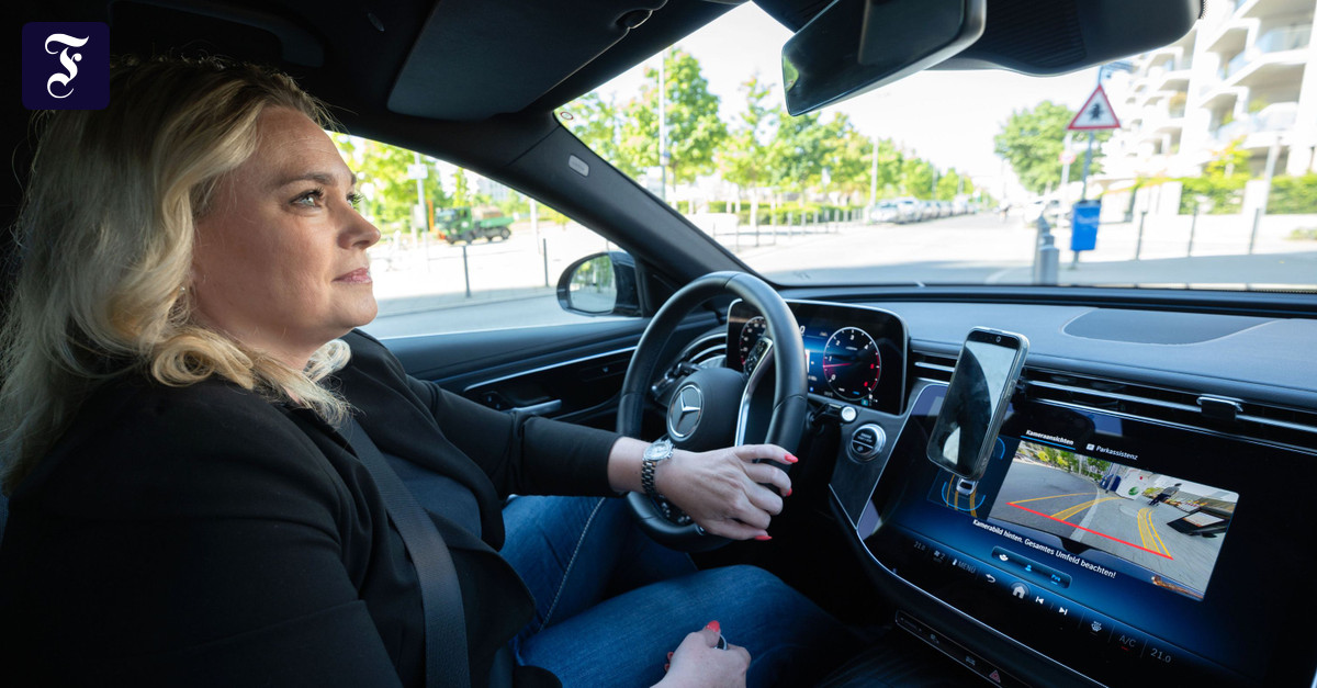Uber: Women can book cars with a female driver