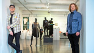Kunststoff: Das Modelabel Leonid Matthias zeigt an Schaufenster- und Barbiepuppen seine Kreationen. Kunststoff: Das Modelabel Leonid Matthias zeigt an Schaufenster- und Barbiepuppen seine Kreationen.