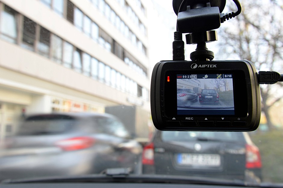 Bild zu Bundesgerichtshof erlaubt DashcamVideos als Beweismittel Bild 1 von 1 FAZ
