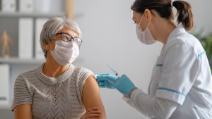 Stiko empfiehlt Corona-Auffrischungsimpfungen