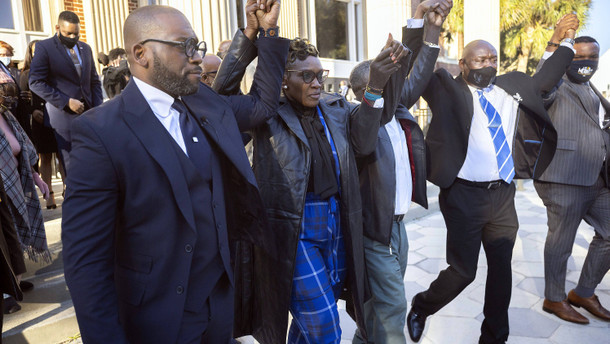 Familie begrüßt lebenslange Haftstrafen