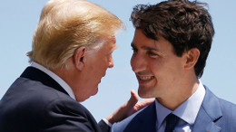 Der amerikanische Präsident Donald Trump (links) mit dem Premierminister Kanadas, Justin Trudeau, im Juni in Quebec
