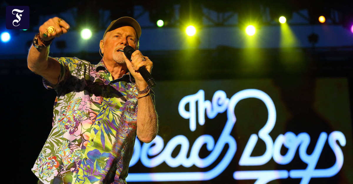 Beach BoysSänger Mike Love wird 80