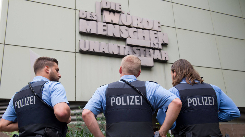 Strafmündigkeit von Jugendlichen: Droht Senkung der Altersgrenze?