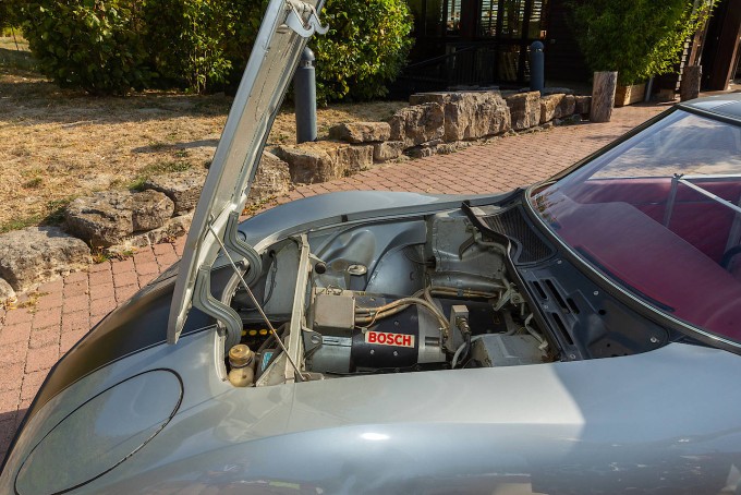 120 Pferdestärken: Zwei Bosch-Gleichstrom-.Motoren trieben den GT an.