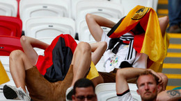 Zum Verstecken: Das Vorrunden-Aus der deutschen Mannschaft wird auf Twitter gemeinsam verarbeitet.