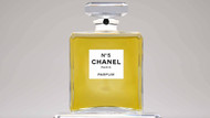 Chanel N°5 ist der erfolgreichste Damenduft der Welt. Chanel N°5 ist der erfolgreichste Damenduft der Welt.