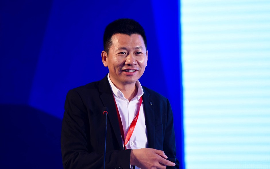 Bild zu: Metersbonwe-Chef Zhou Chengjian in China verschwunden - Bild 1