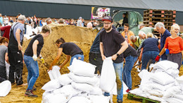Tausende Menschen in den Niederlanden fliehen vor Hochwasser