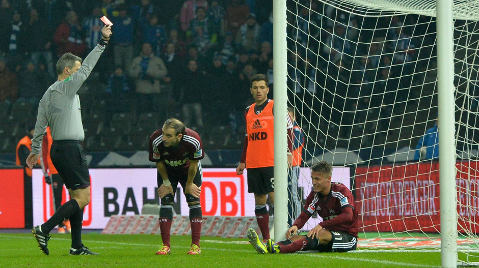 Fussball Regelecke Abseits Ist Wenn Der Linienrichter Winkt