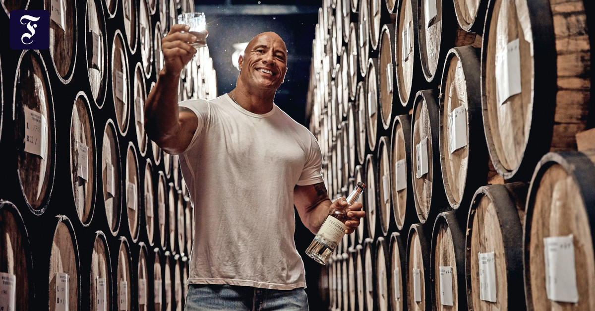„The Rock“: Dwayne Johnson verkauft seinen Teremana-Tequila jetzt auch in ...
