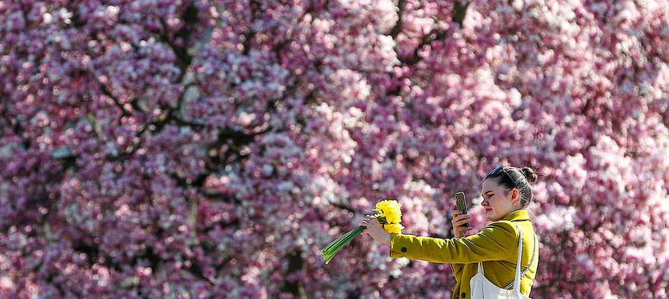 Mit Hoch Irmelin Kommt Der Fruhling Zuruck
