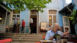 Die Stalburg im Frankfurter Nordend schließt
