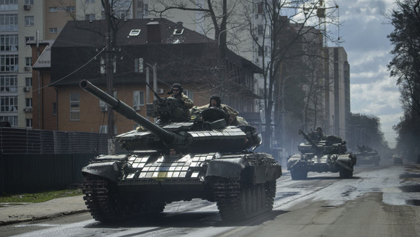 Militärexperte Masala zu Ost-Offensive: „Eine heftigere Schlacht als alles bisher“ Militärexperte Masala zu Ost-Offensive: „Eine heftigere Schlacht als alles bisher“