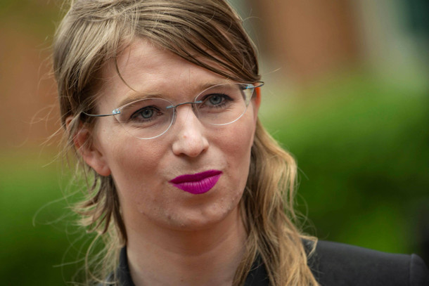 Bild zu: Chelsea Manning nach Suizidversuch im Krankenhaus - Bild 1 von