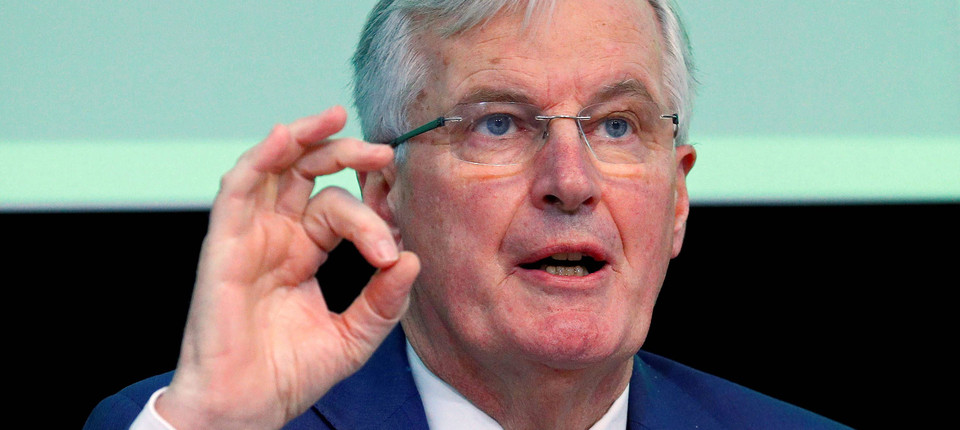 Michel Barnier spricht während einer Parlamentssitzung in Brüssel. 