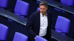 Habeck sagt Reise zur Weltklimakonferenz ab und kritisiert Lindner