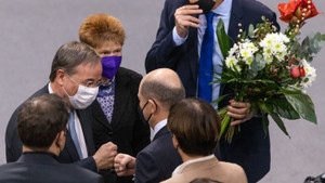 Laschet nach Wahl von Scholz unter den ersten Gratulanten