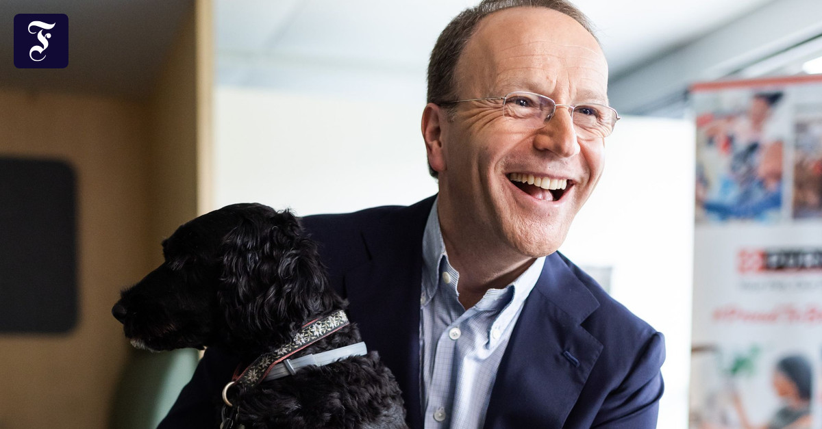 Nestlé-Chef Ulf Schneider über die Freude am Bürohund