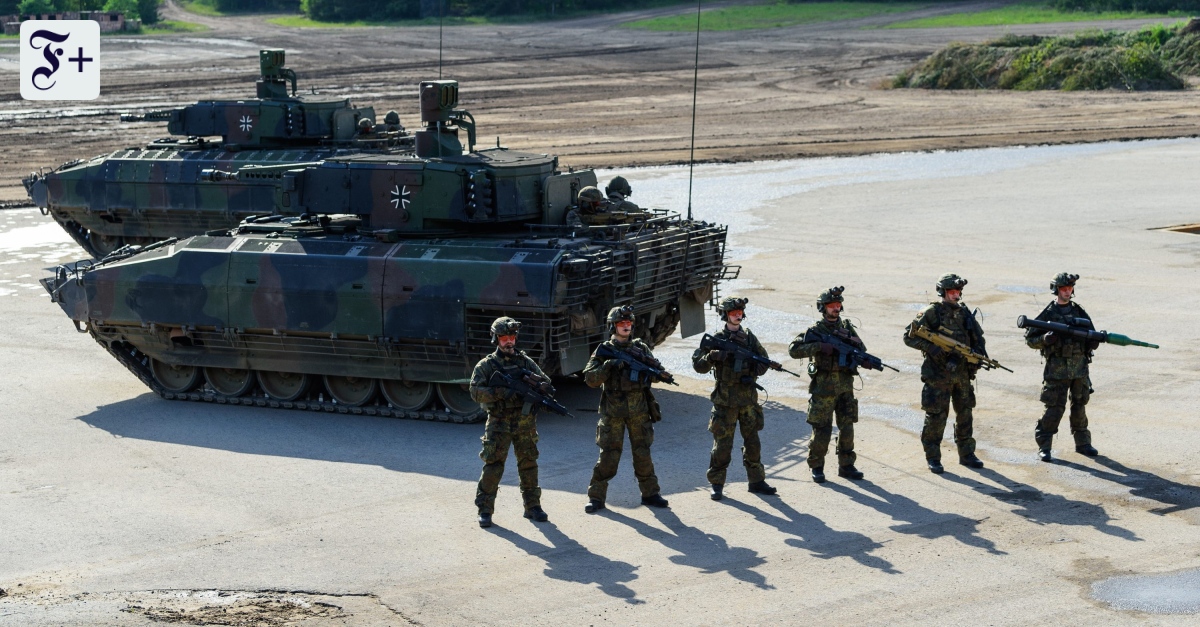 Christine Lambrecht legt Bericht zum Puma vor: Panzer bedingt tauglich Christine Lambrecht legt Bericht zum Puma vor: Panzer bedingt tauglich