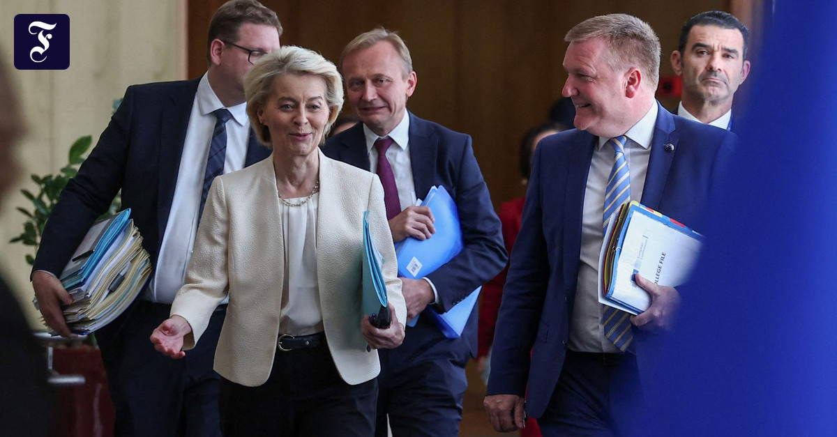 EU budget: Commission proposes increase to two trillion euros