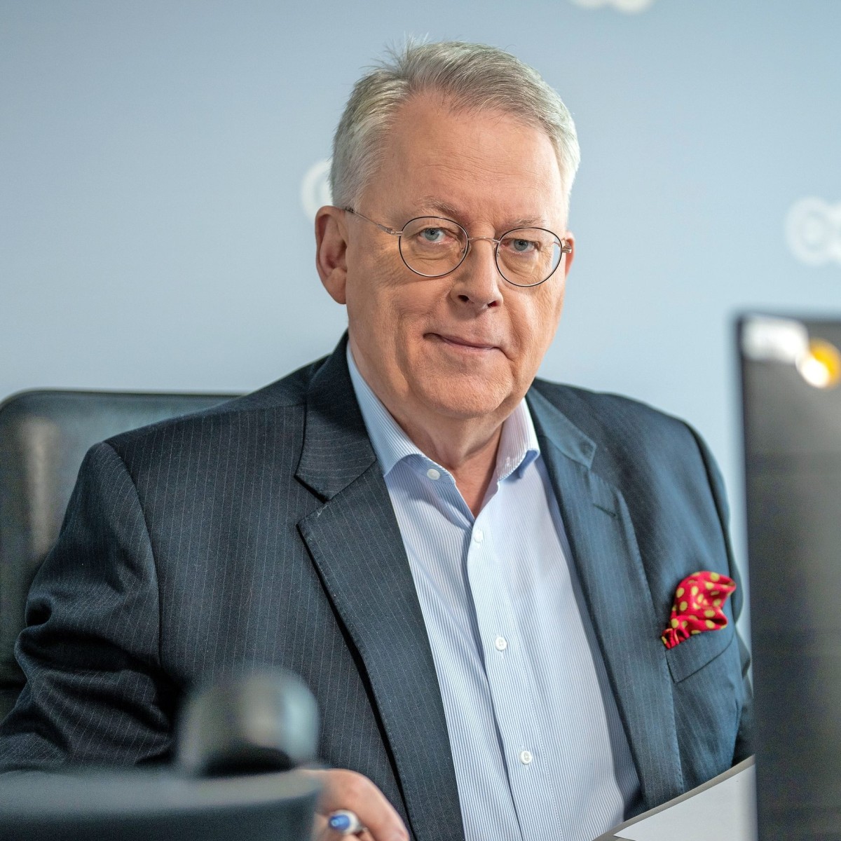 Seksi kok kozli blondalar Latina xizmatkor