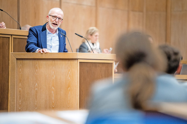 Bild zu Mobilitätsdezernent Stefan Majer Abschied in Etappen Bild 1