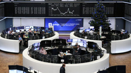 Dax springt erstmals über 17.000 Punkte