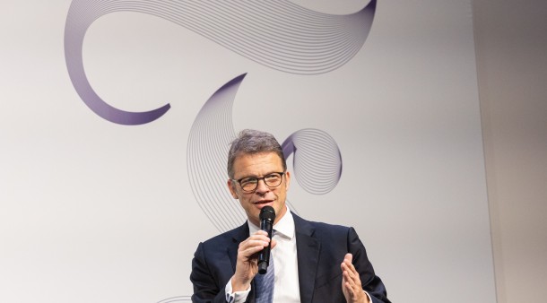 F A Z Kongress Wie Muss Sich Die Deutsche Bank Neu Aufstellen