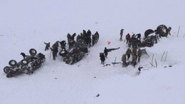 Mindestens 38 Tote bei Lawinenunglück