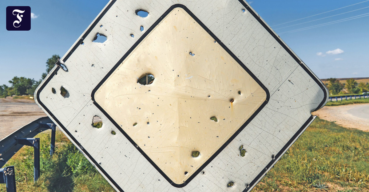 „I am fine“: Oleksiy Sais Installation beim Burning Man Festival