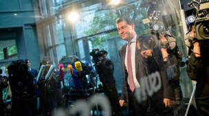 Markus Söder könnte sein Amt als bayerischer Ministerpräsident verlieren, wenn vier andere Parteien koalieren. 