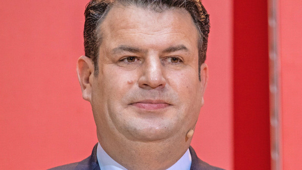 Mehr Verbindlichkeit für Menschenrechtsstandards in Lieferketten Mehr Verbindlichkeit für Menschenrechtsstandards in Lieferketten