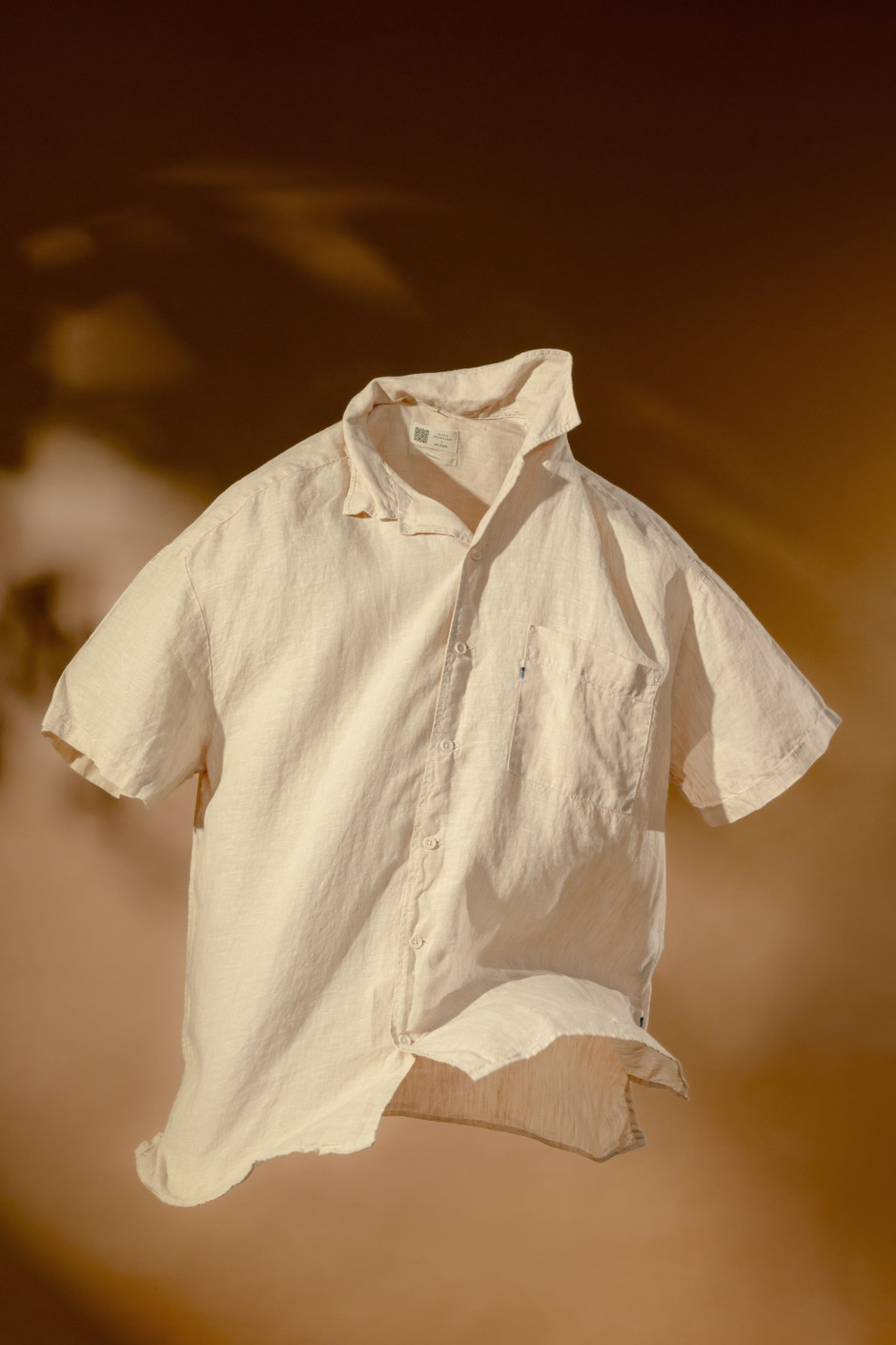 Wie das Kurzarmhemd sein Mode-Comeback feiert